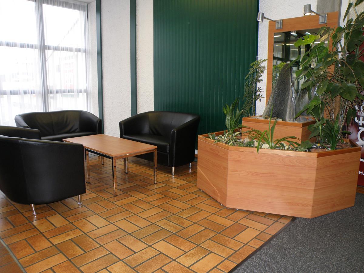 באד לאונטלדן Hotel Sommerhaus Am Internats-Campus מראה חיצוני תמונה