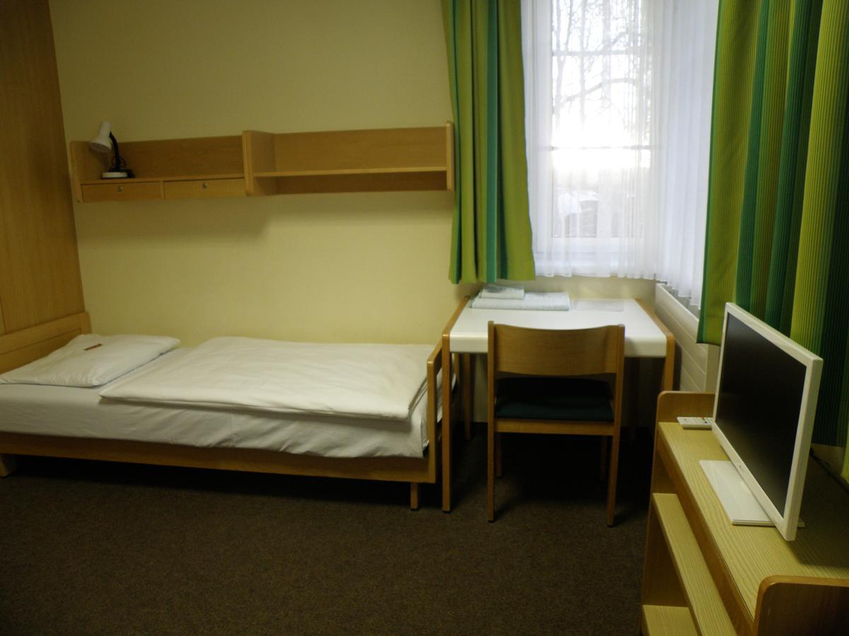 באד לאונטלדן Hotel Sommerhaus Am Internats-Campus מראה חיצוני תמונה