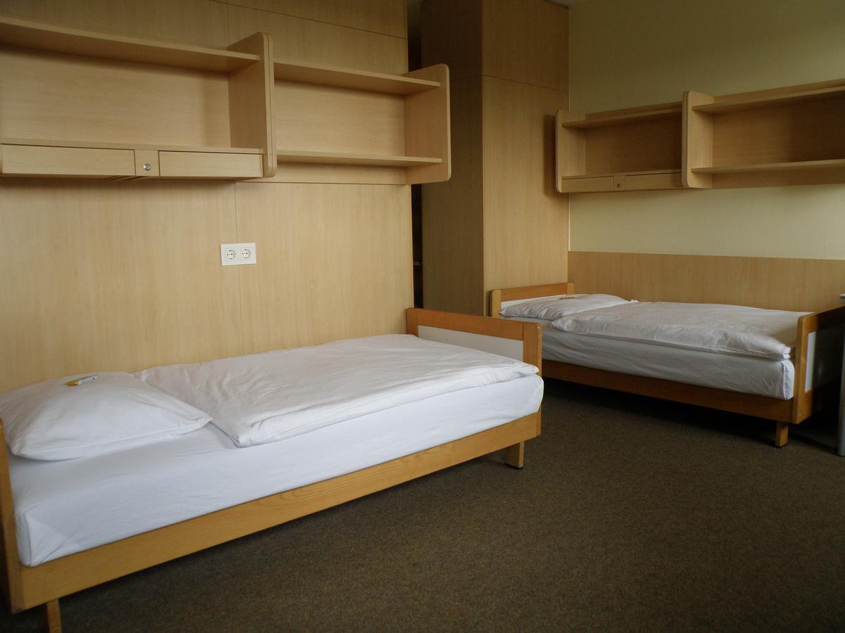 באד לאונטלדן Hotel Sommerhaus Am Internats-Campus מראה חיצוני תמונה