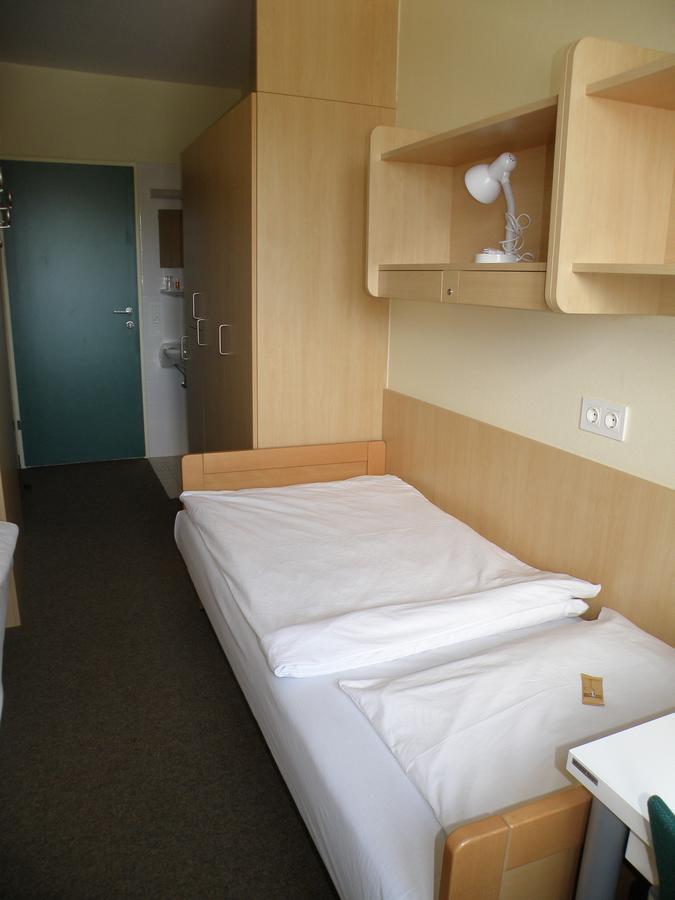 באד לאונטלדן Hotel Sommerhaus Am Internats-Campus מראה חיצוני תמונה