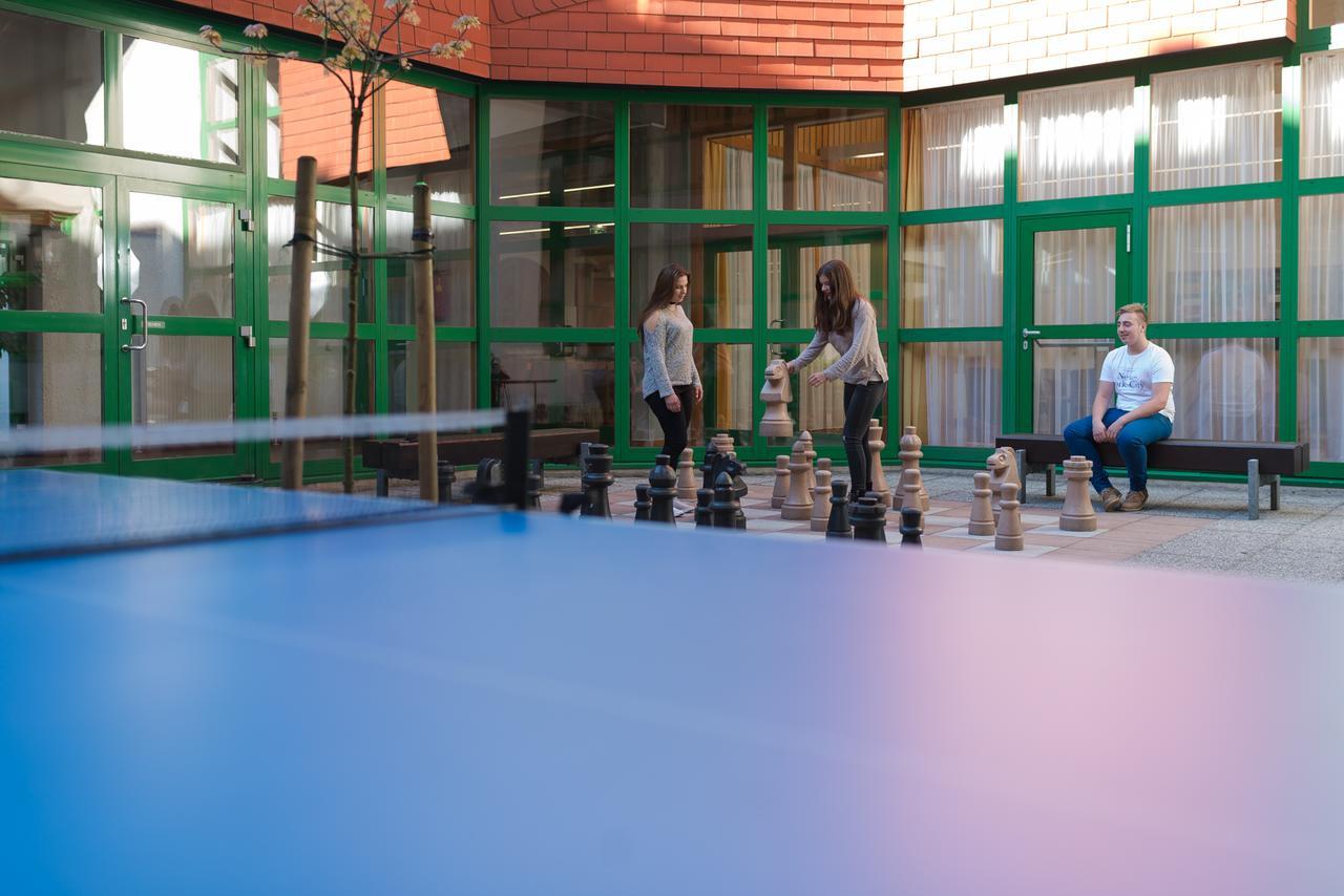 באד לאונטלדן Hotel Sommerhaus Am Internats-Campus מראה חיצוני תמונה