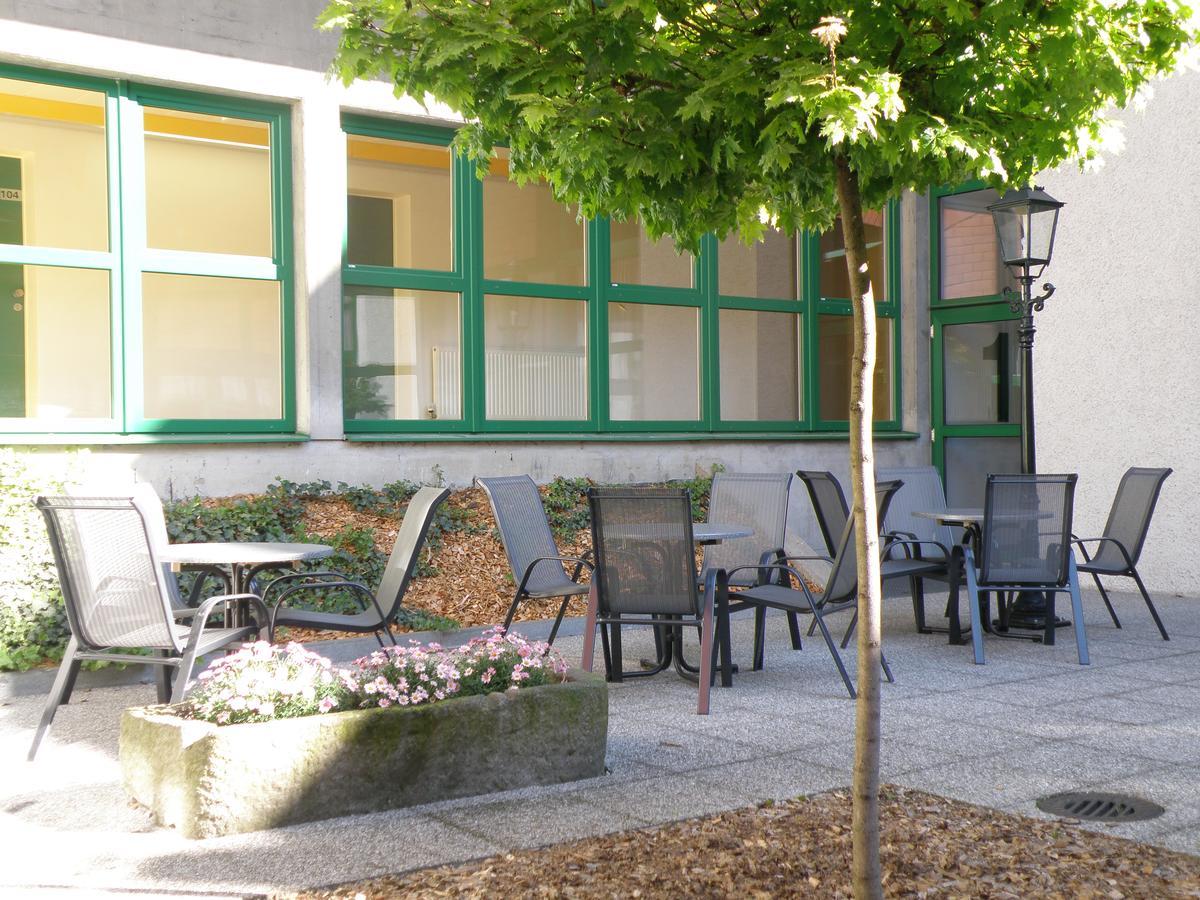 באד לאונטלדן Hotel Sommerhaus Am Internats-Campus מראה חיצוני תמונה